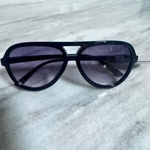 West Loop Black Sunglasses